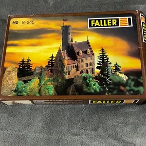 FALLER German H0 B-245 Lichtenstein Castle Model